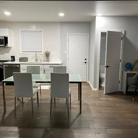 הוילה קליומט סיטי Modern 3Bed 2Bath Ranch With Diy Art Porch 3Tvs And Huge Front Yard To Enjoy! מראה חיצוני תמונה